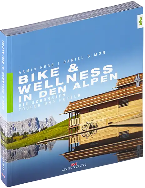 Buch über traumhafte Wellnesshotels in den Alpen mit Vorstellung von schönen Mountainbike-Touren